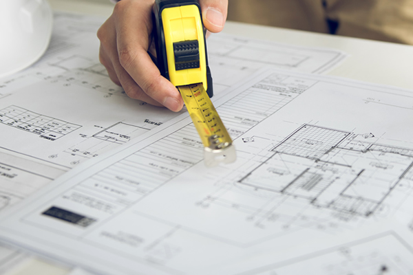 現場の電気工事の取り仕切る現場代理人