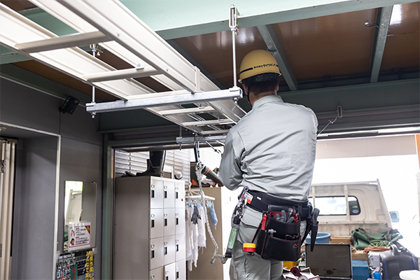 ケーブルラック、延線工事